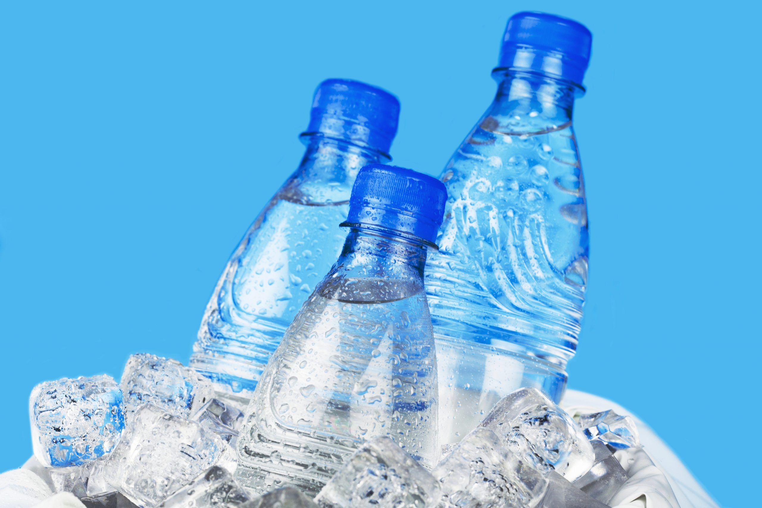 ผลิตน้ำดื่มแบรนด์ตัวเอง เพิ่มความน่าเชื่อถือให้ธุรกิจคุณ กับบริการครบวงจรของ Packsbeverages